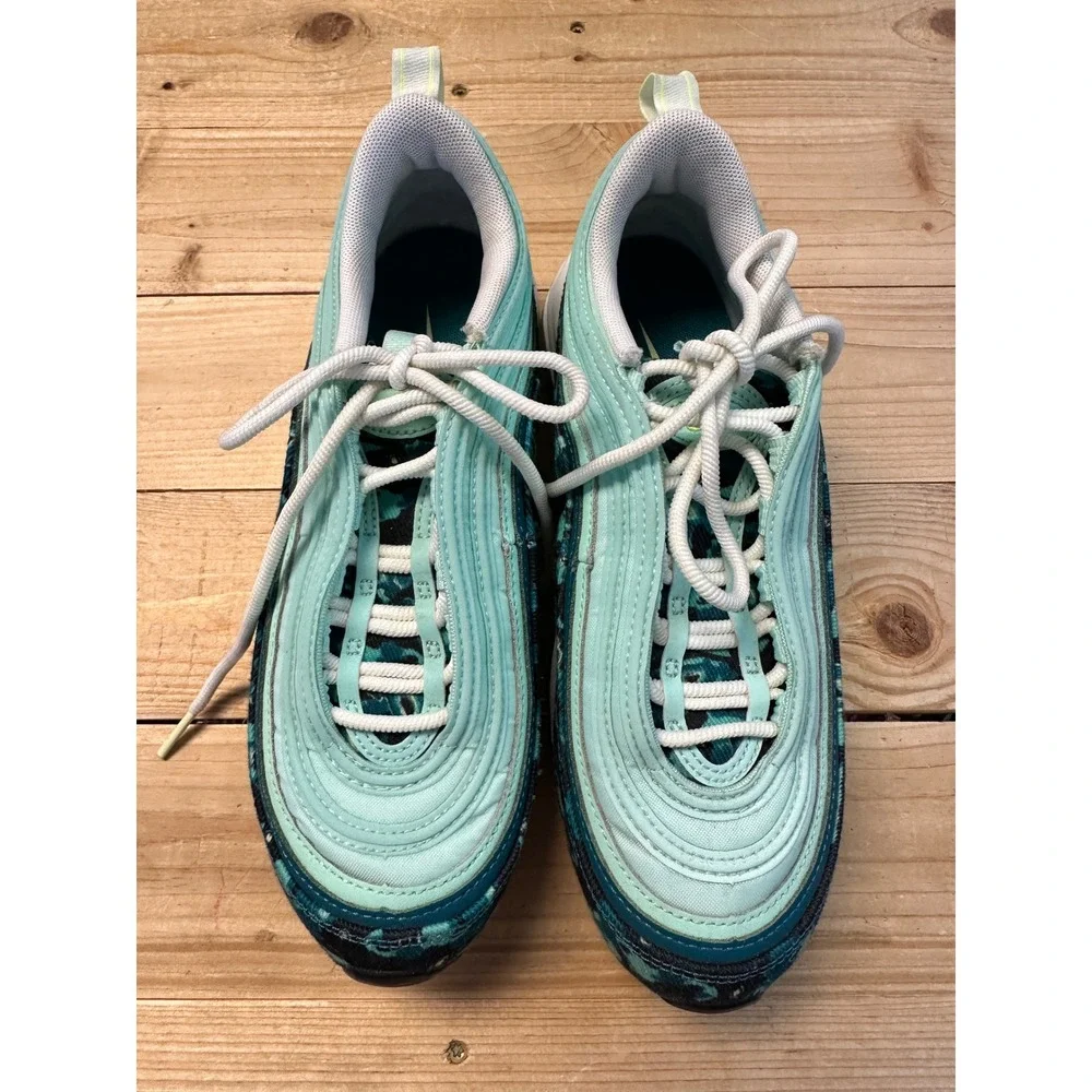 Nike excellent used